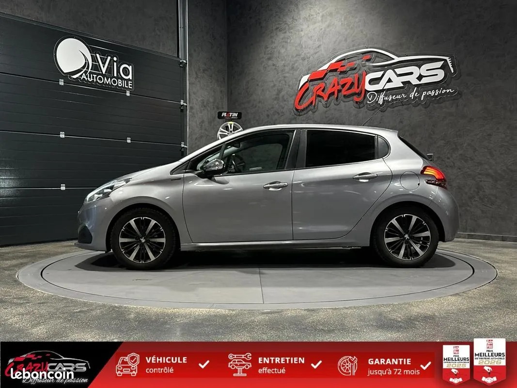 Peugeot 208 2019 photo 2