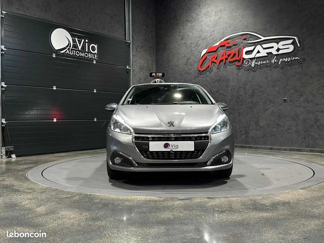 Peugeot 208 2019 photo 4