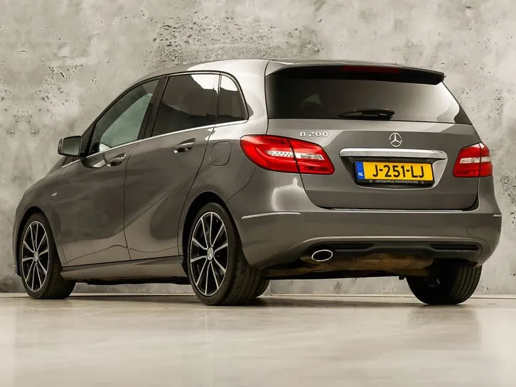 Mercedes-Benz B-Class 2012 photo 3