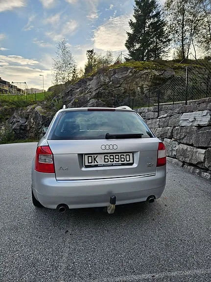 Audi A4 2004 photo 4