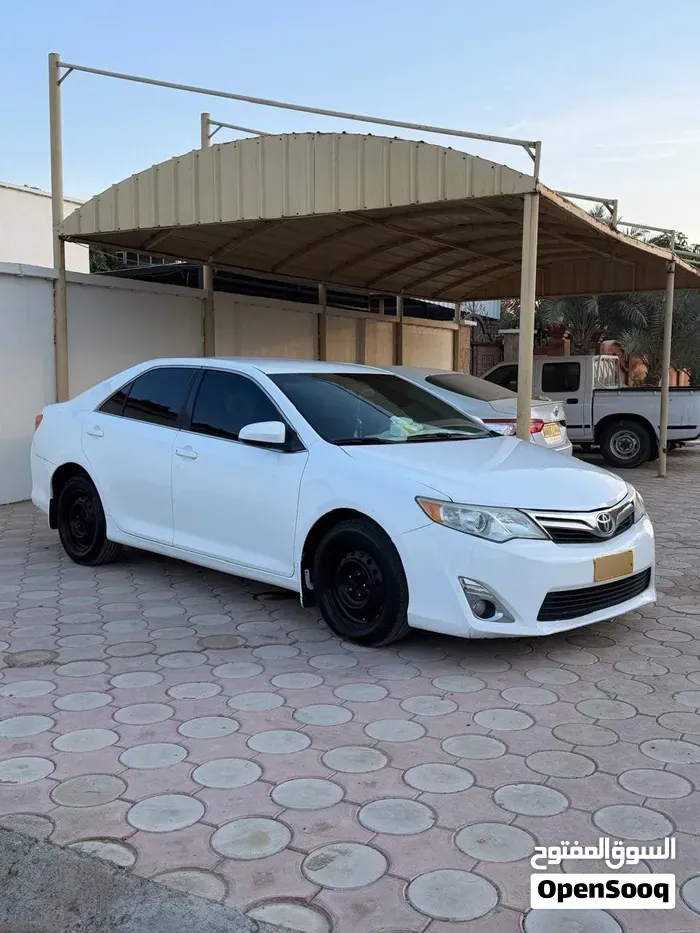 Toyota Camry 2014 photo 2
