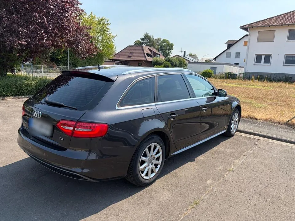 Audi A4 Avant S Line