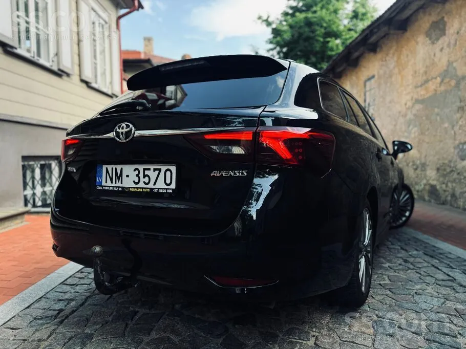 Toyota Avensis 2016 photo 5