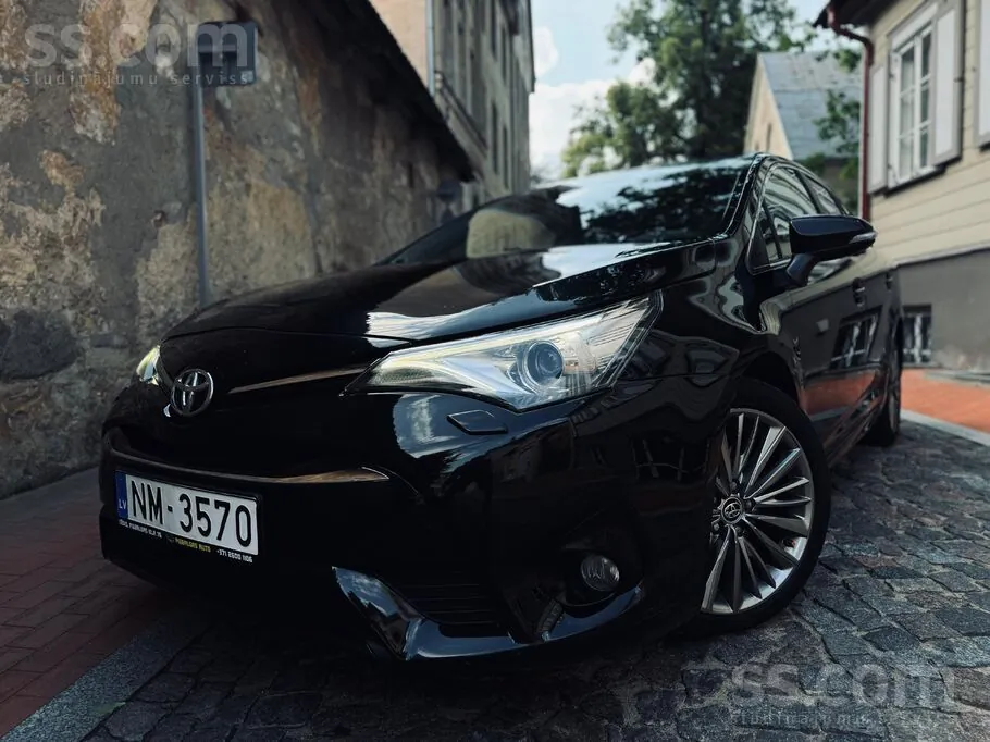 Toyota Avensis 2016 photo 3