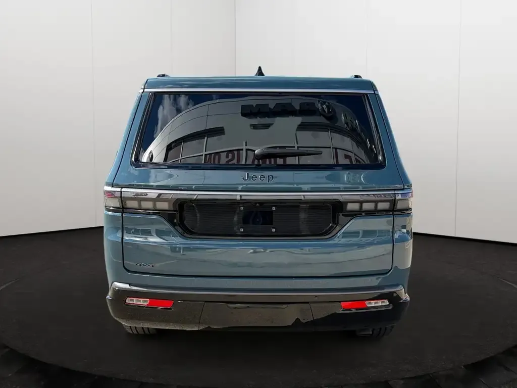 Jeep Grand Wagoneer 2026 photo 5