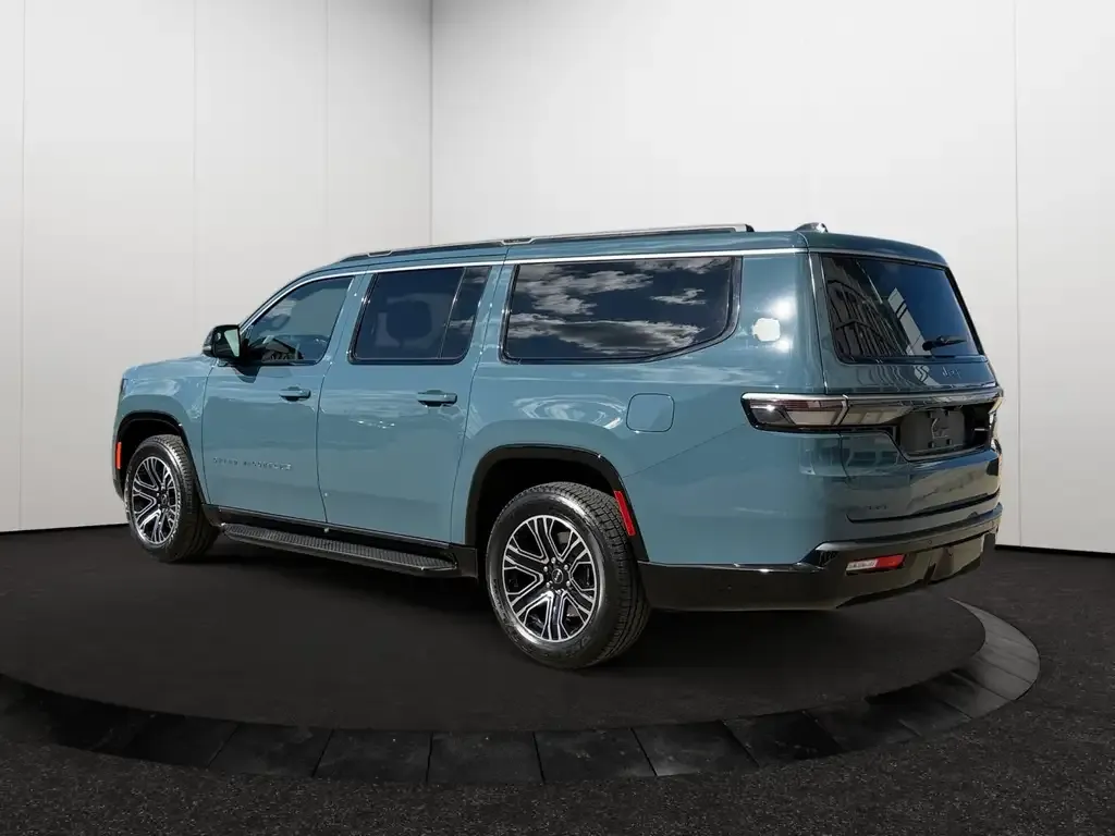 Jeep Grand Wagoneer 2026 photo 4