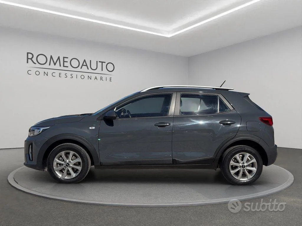 Kia Stonic 2023 photo 3