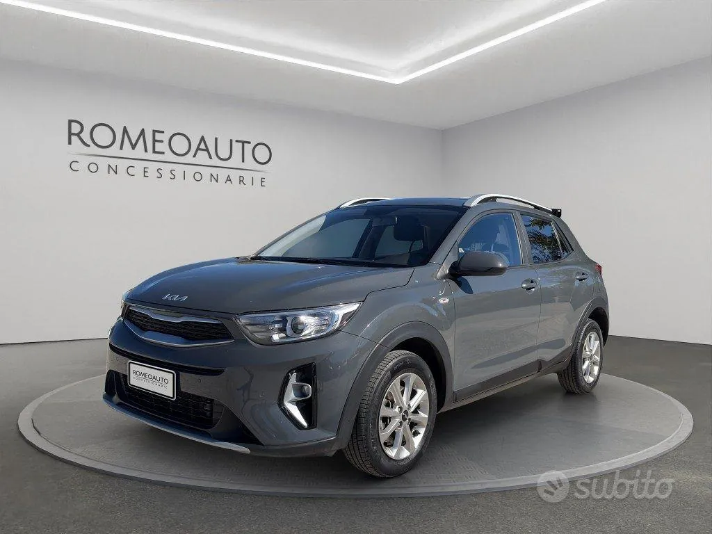 Kia Stonic 2023 photo 2