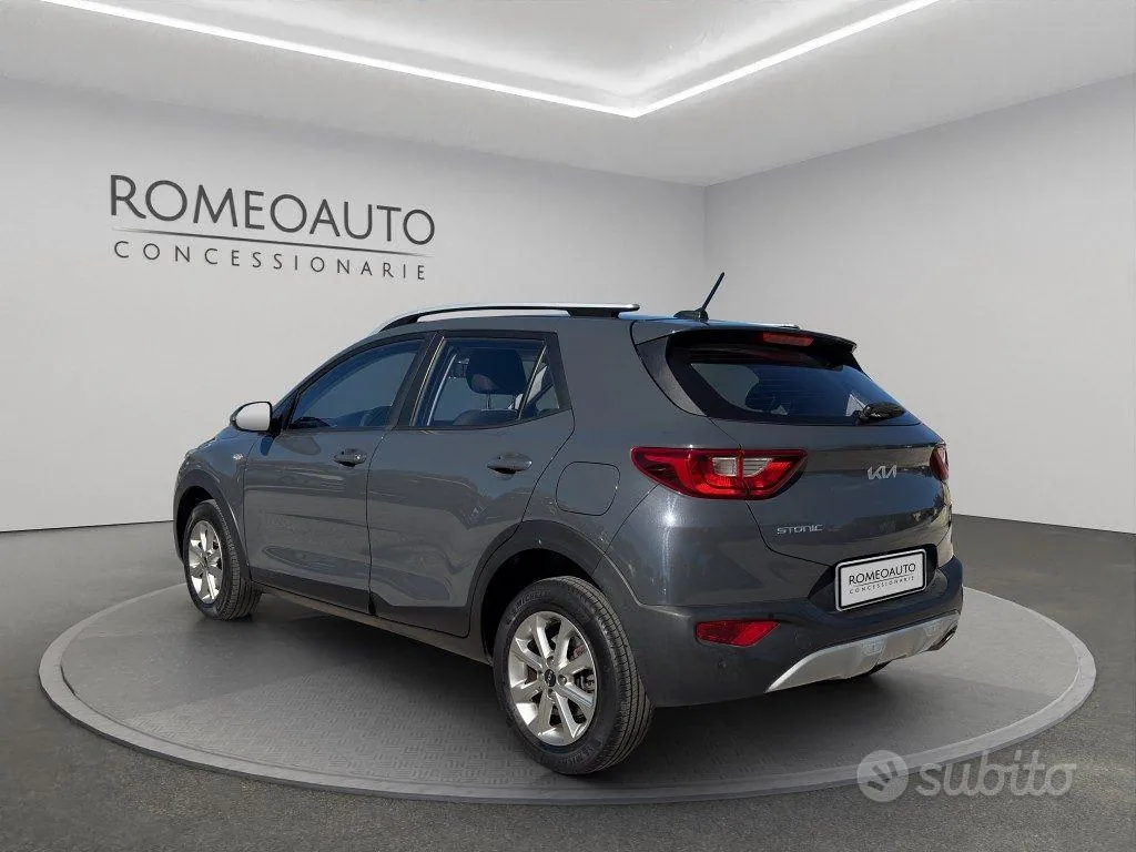 Kia Stonic 2023 photo 4