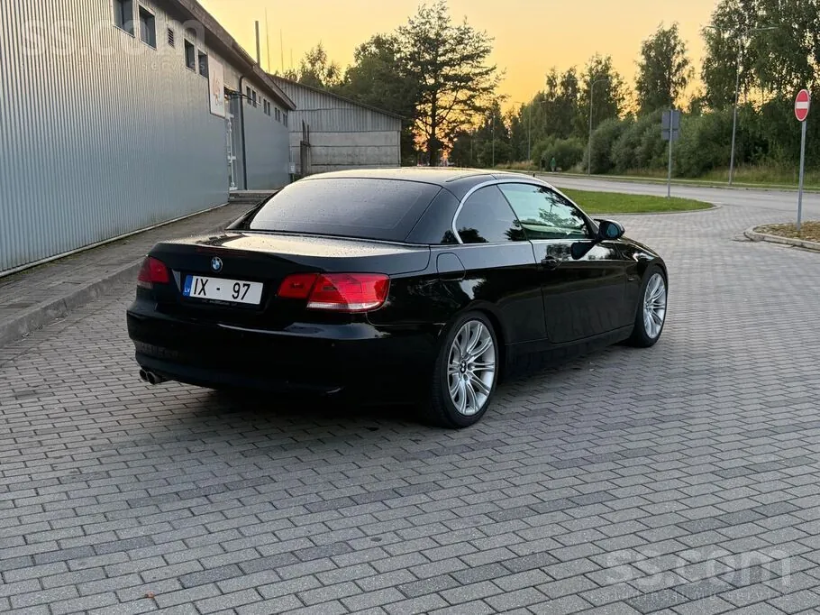 BMW E93 2008 photo 5