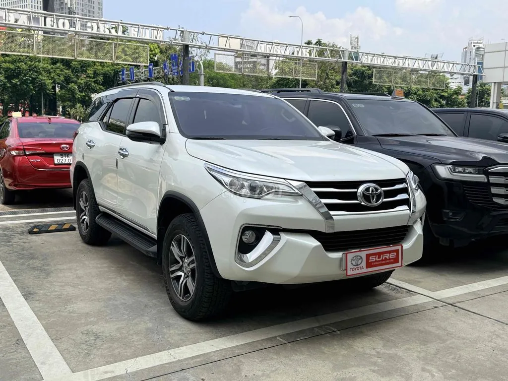 Toyota Fortuner 2018 photo 3