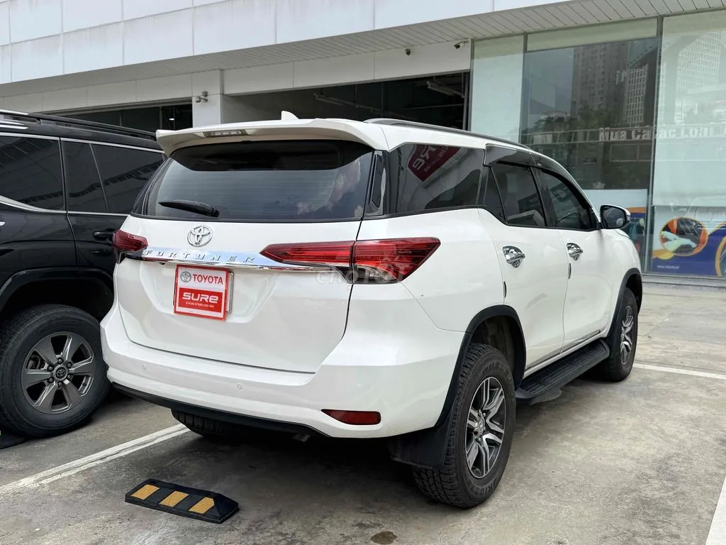Toyota Fortuner 2018 photo 4