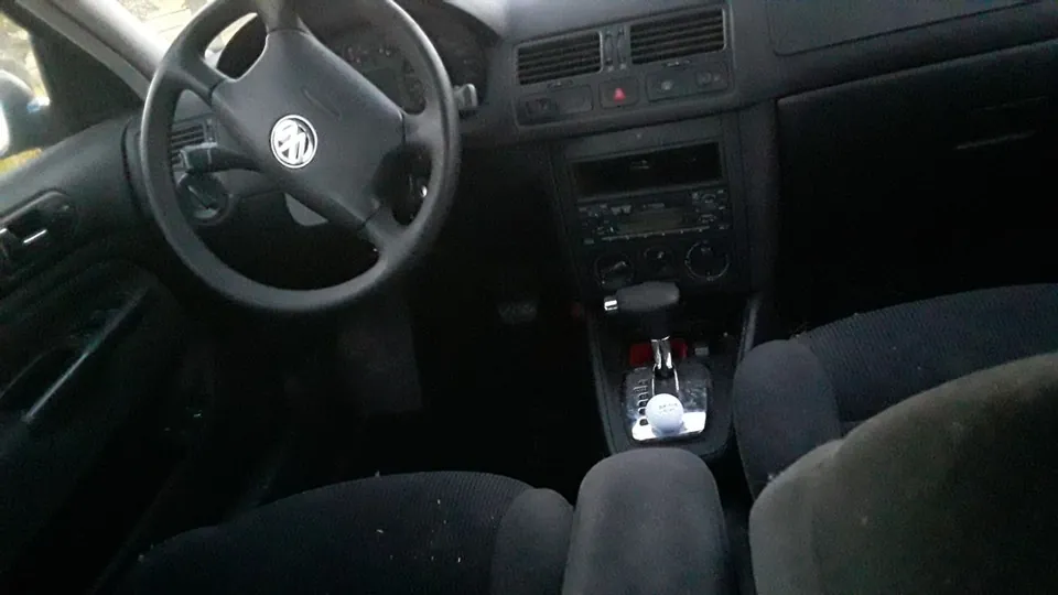 Volkswagen Jetta 2002 photo 3