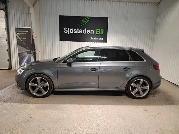 Audi A3 2016 photo 2