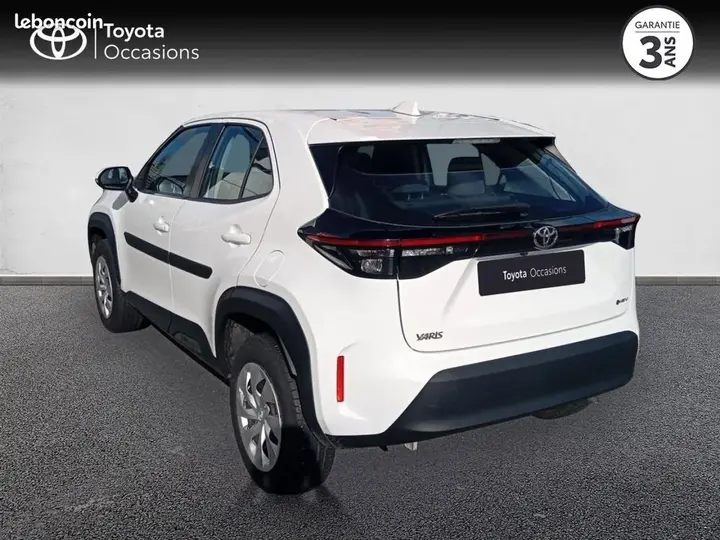 Toyota Yaris Cross 2024 photo 2