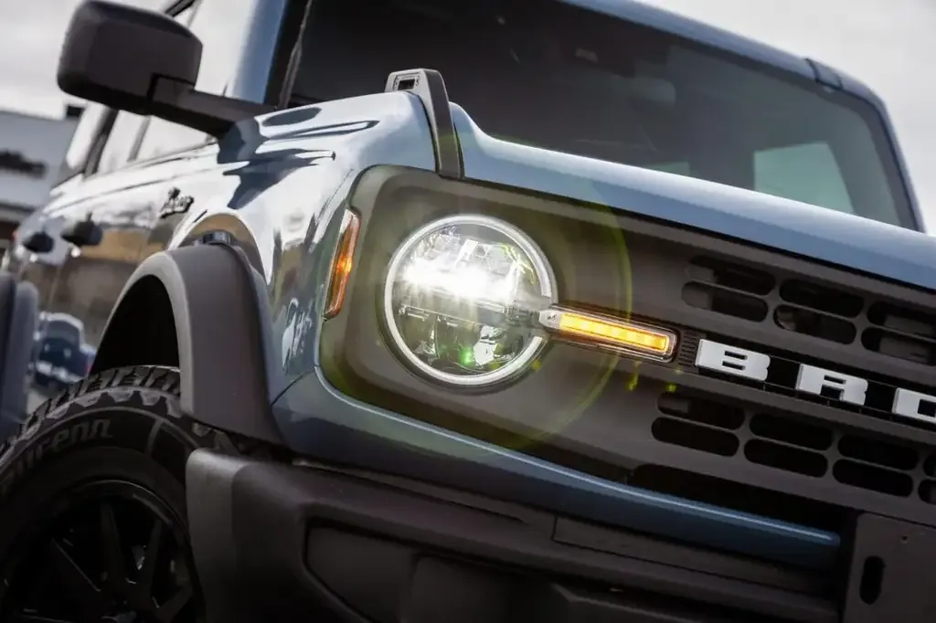 Ford Bronco 2025 photo 2