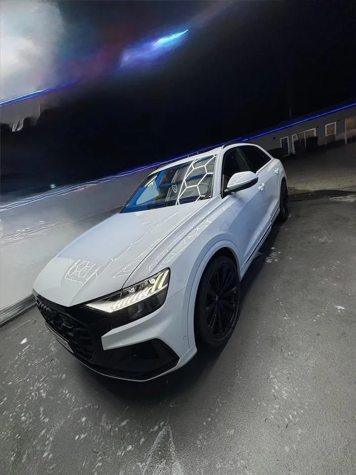 Audi Sq8