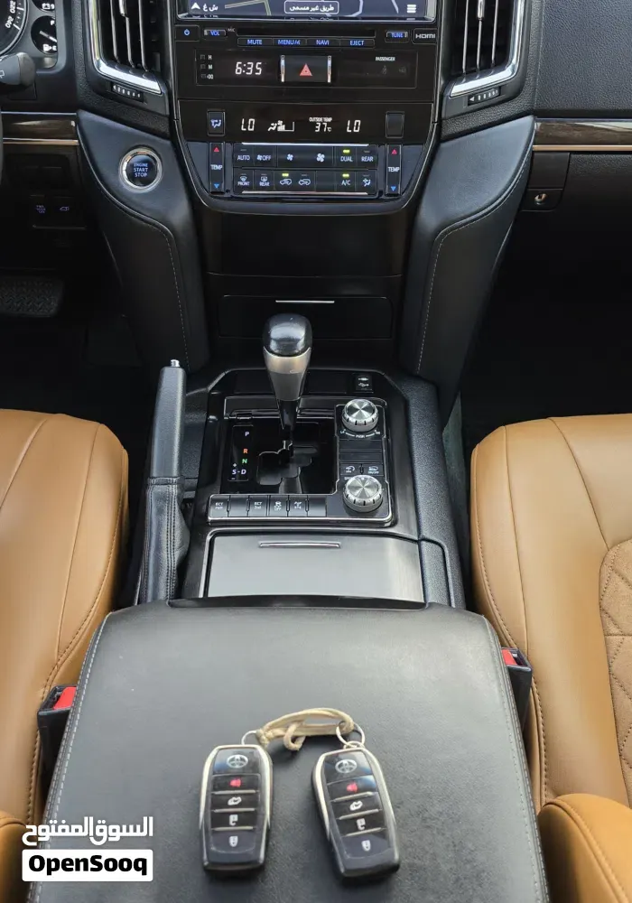 Toyota Land Cruiser 2021 photo 3