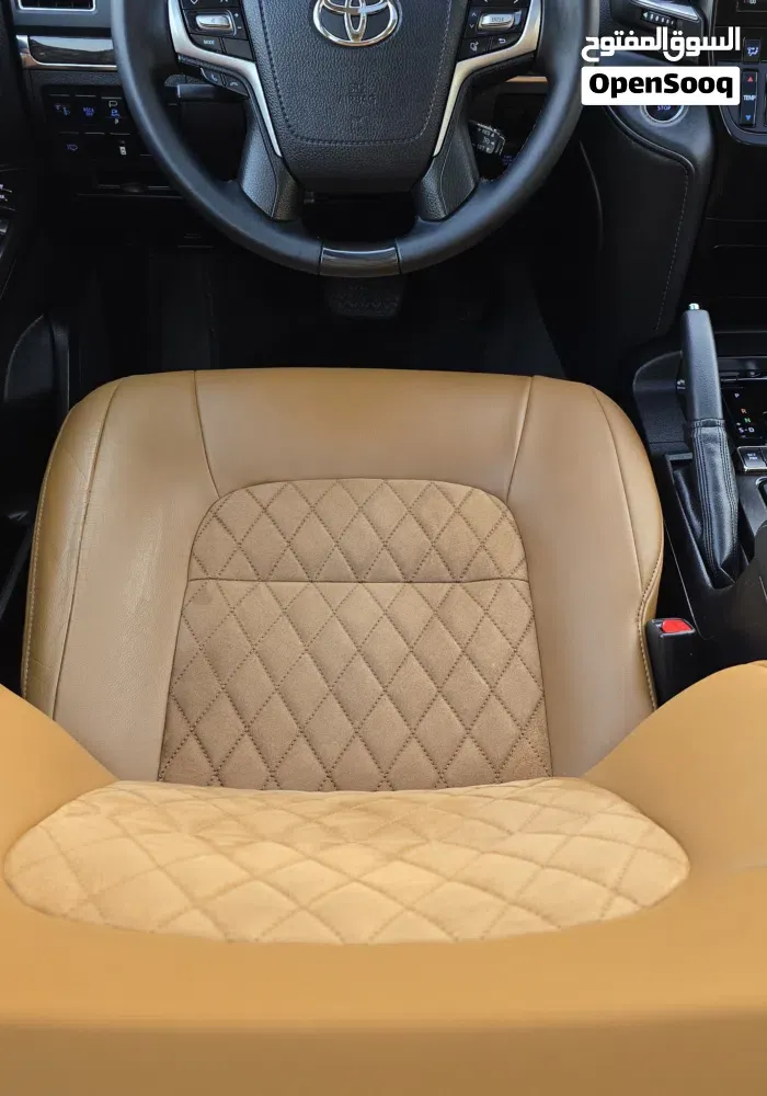 Toyota Land Cruiser 2021 photo 2