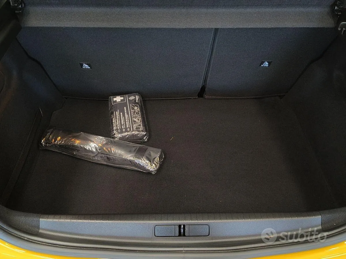 Peugeot 208 2022 photo 5