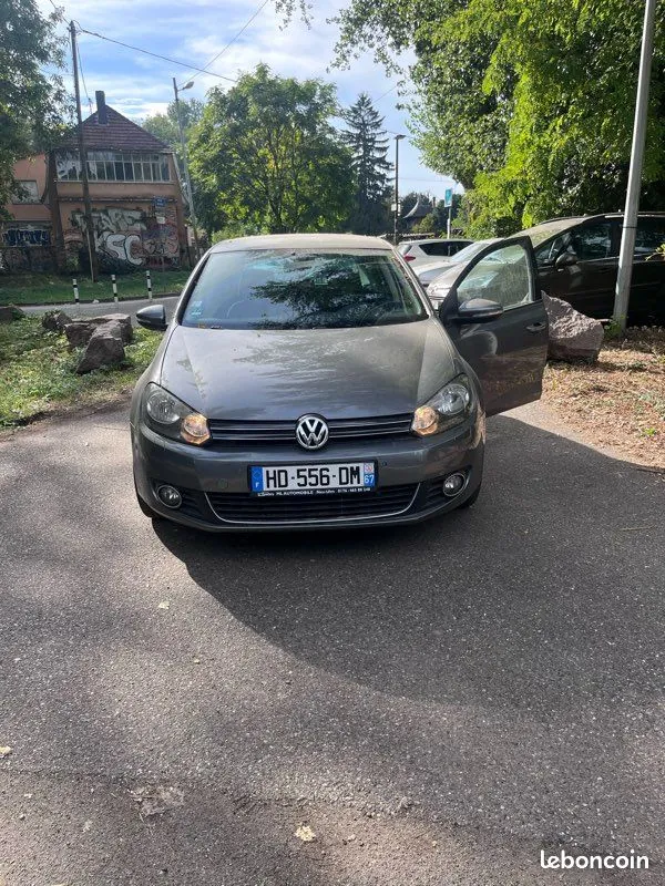 Volkswagen Golf 2010 photo 2