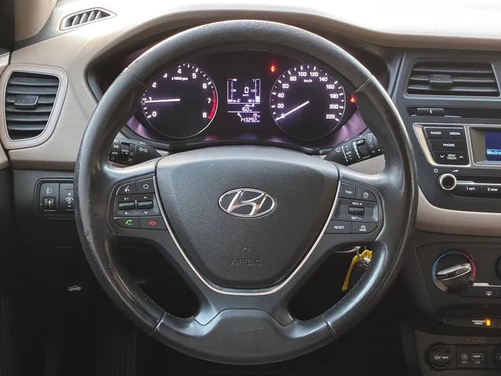 Hyundai I20 2014 photo 2