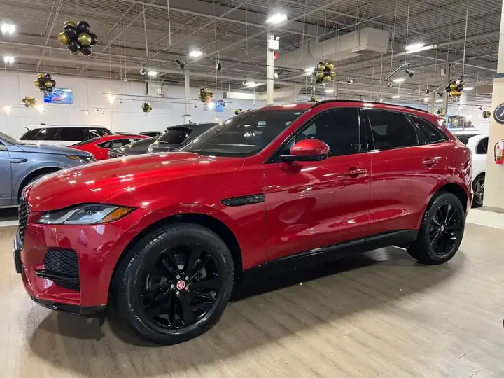 Jaguar F-Pace 2021 photo 2