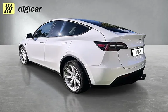 Tesla Model Y 2023 photo 3
