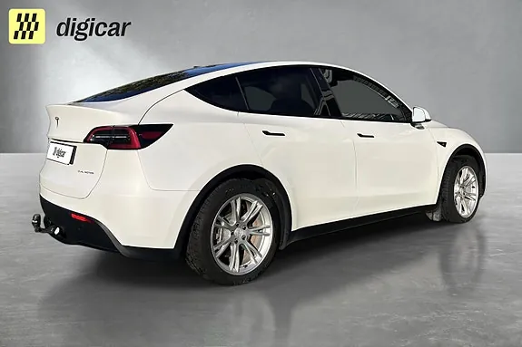 Tesla Model Y 2023 photo 5