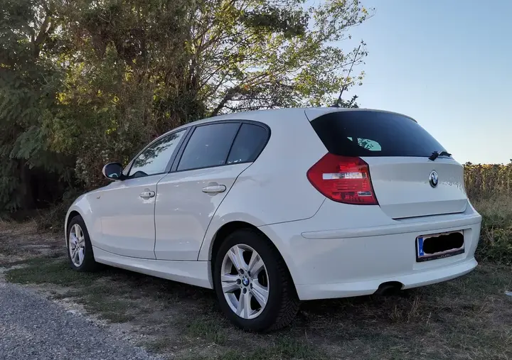 BMW 1 Series 2012 photo 3
