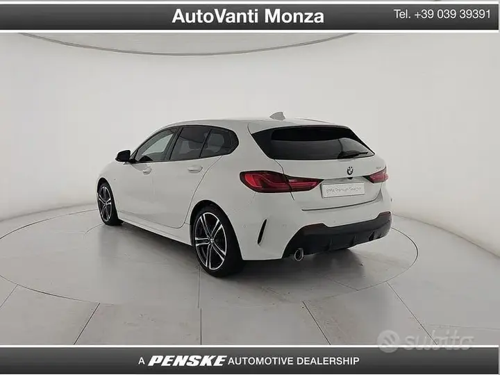 BMW 1 Series 2023 photo 4