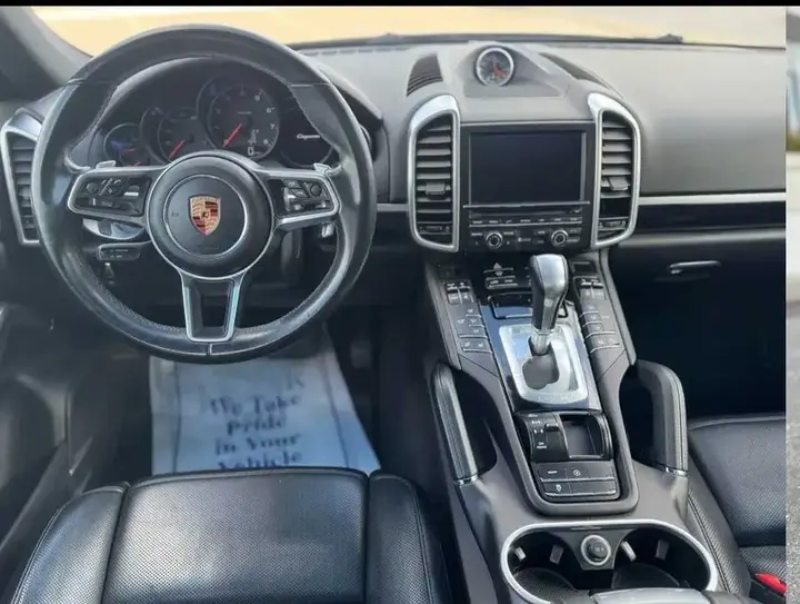 Porsche Cayenne 2016 photo 2
