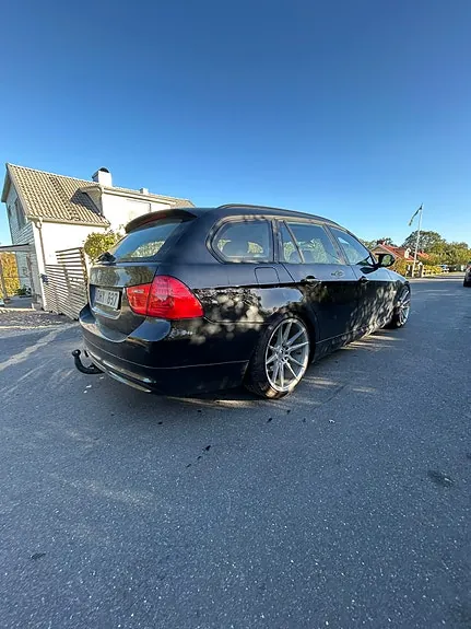 BMW 320D 2011 photo 3