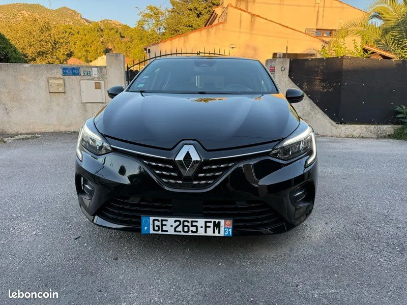 Renault Clio 2022 photo 3