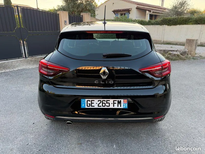 Renault Clio 2022 photo 4