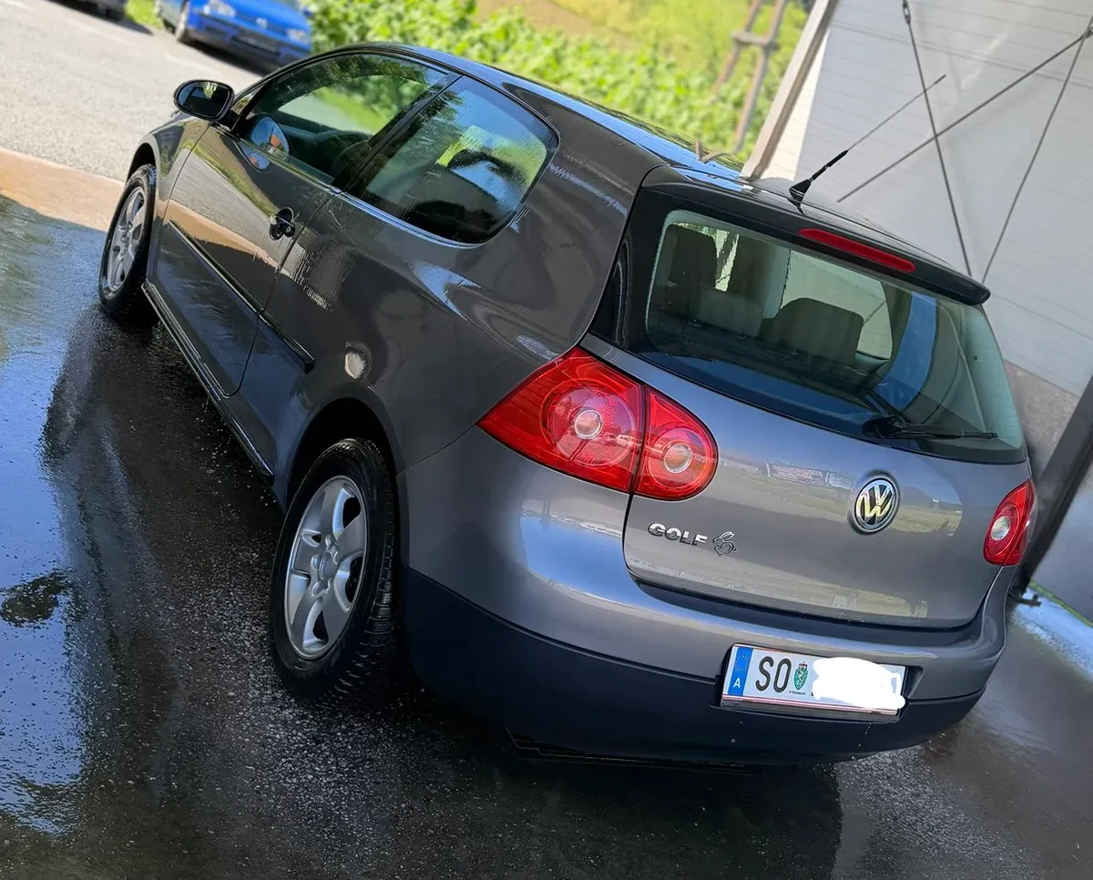 Volkswagen Golf 2006 photo 2
