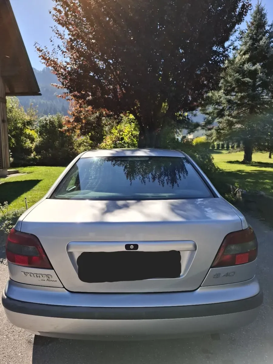 Volvo S40 1999 photo 3