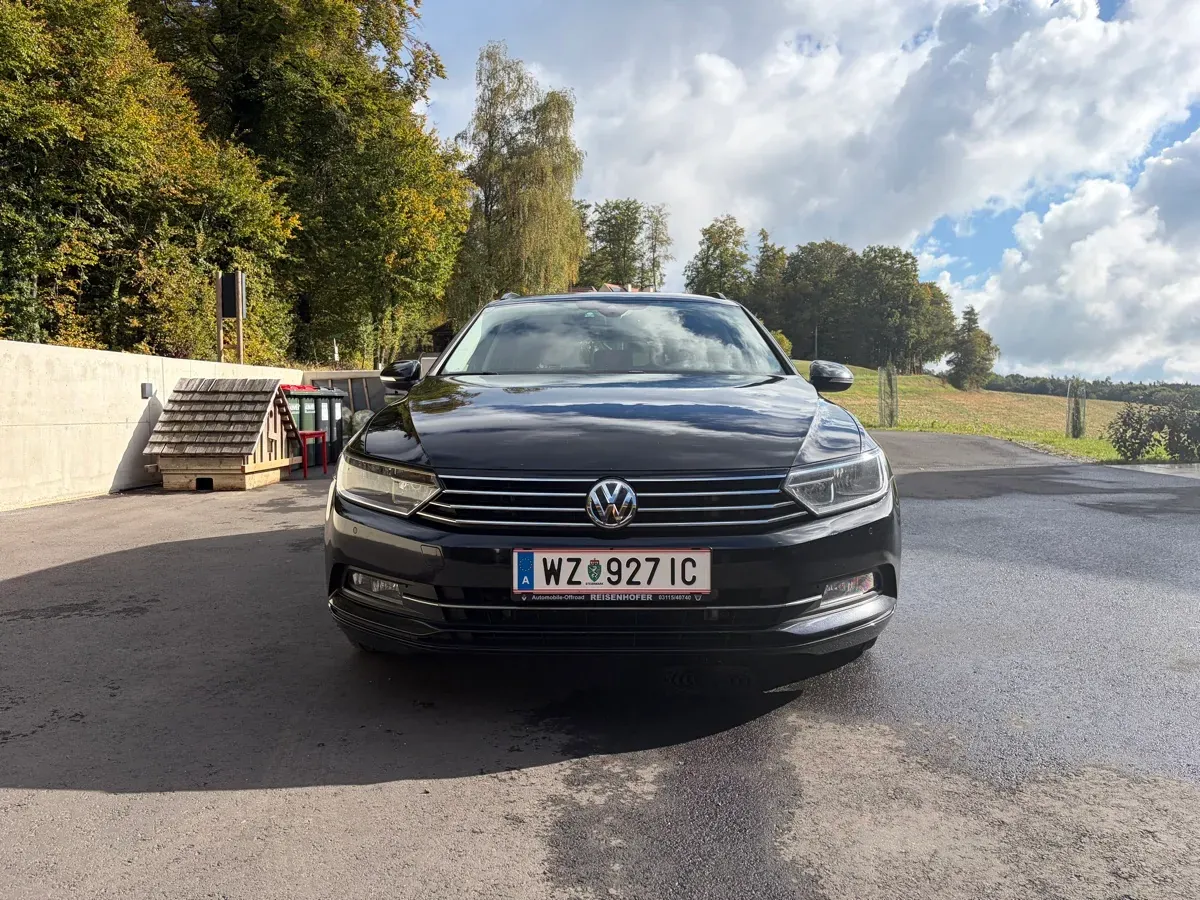 Volkswagen Passat 2018 photo 2