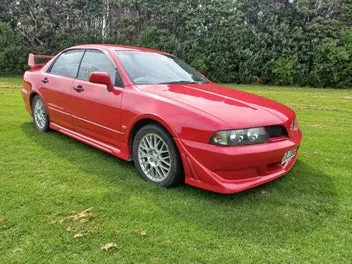 Mitsubishi Diamante 2002 photo 2