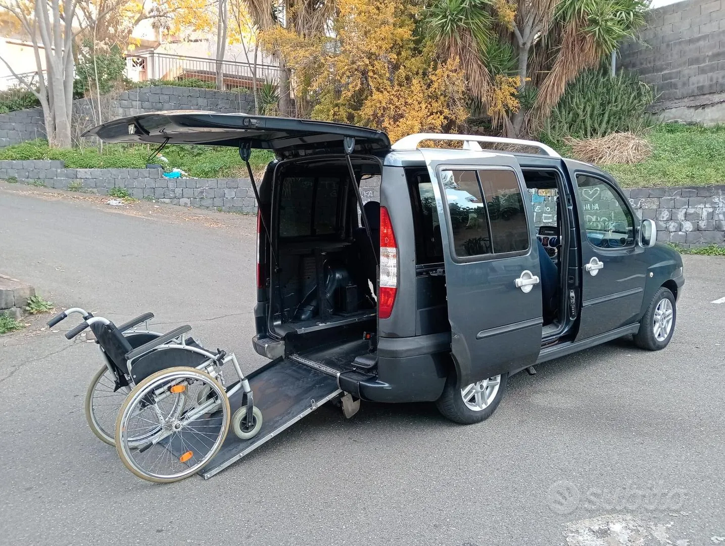 Fiat Doblo 2005 photo 2