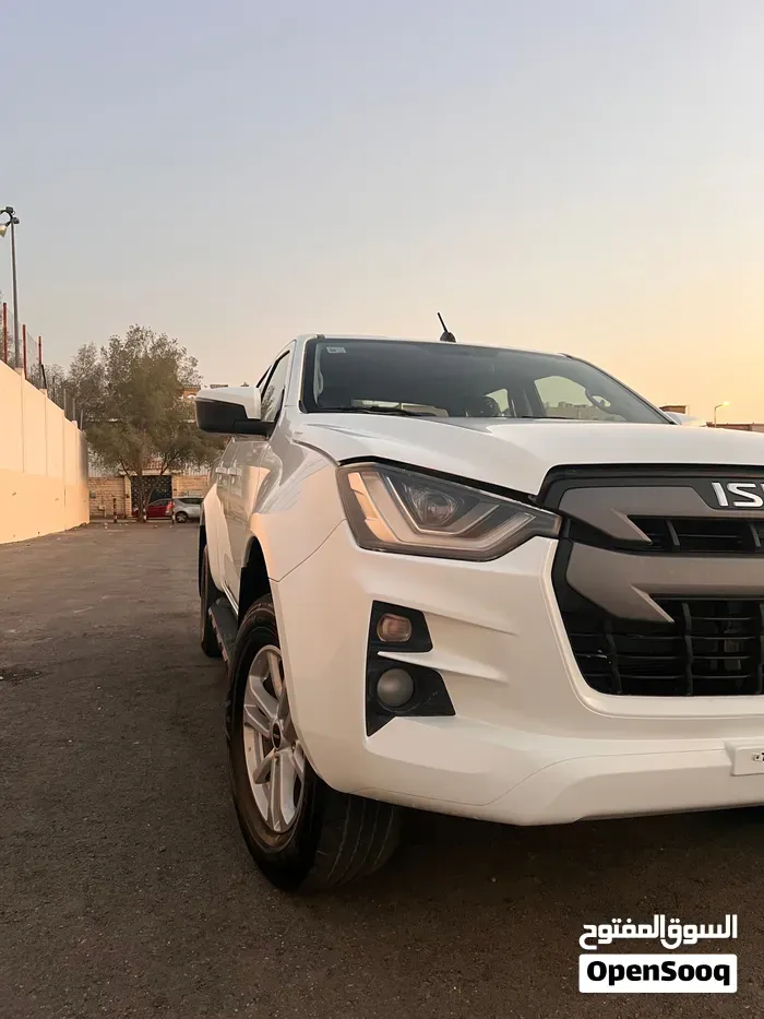 Isuzu D-Max 2023 photo 3