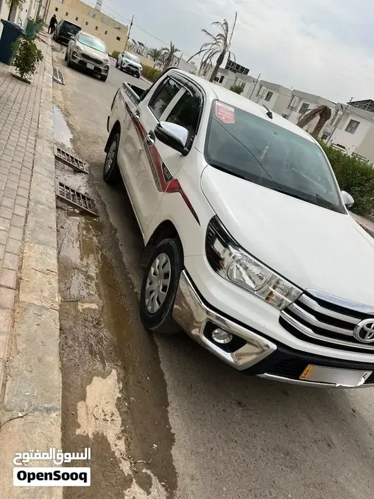 Toyota Hilux 2025 photo 4