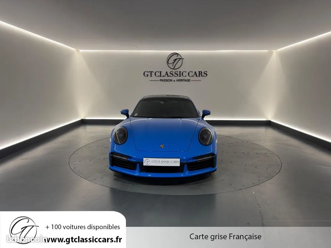 Porsche 911 2021 photo 2