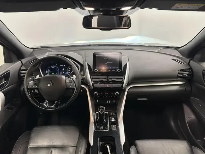 Mitsubishi Eclipse Cross 2022 photo 2
