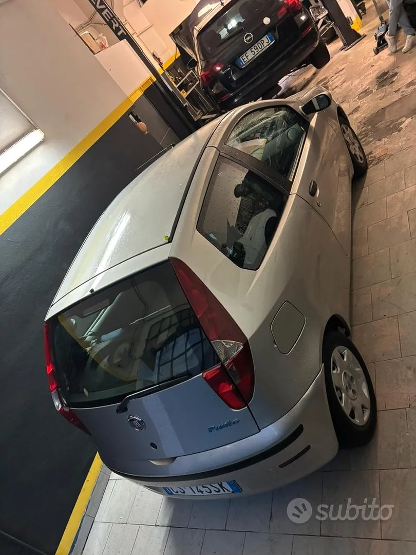 Fiat Punto 2005 photo 3