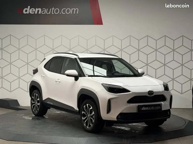 Toyota Yaris Cross 2025 photo 3