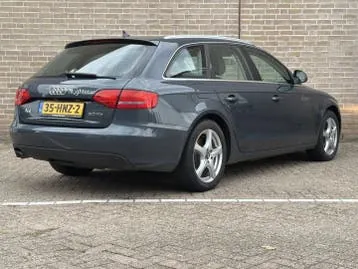 Audi A4 2009 photo 2