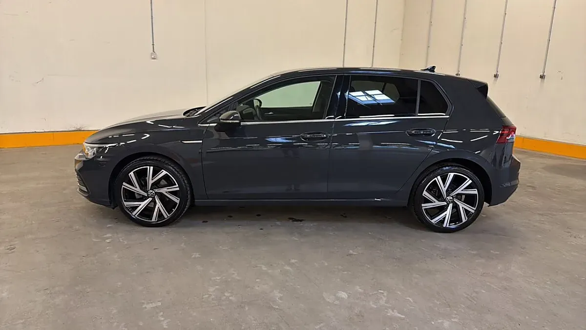 Volkswagen Golf 2024 photo 3