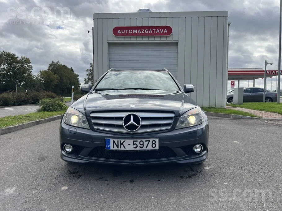 Mercedes-Benz C320 2008 photo 3