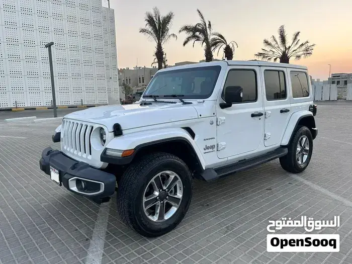 Jeep Wrangler Sahara 2023 photo 4